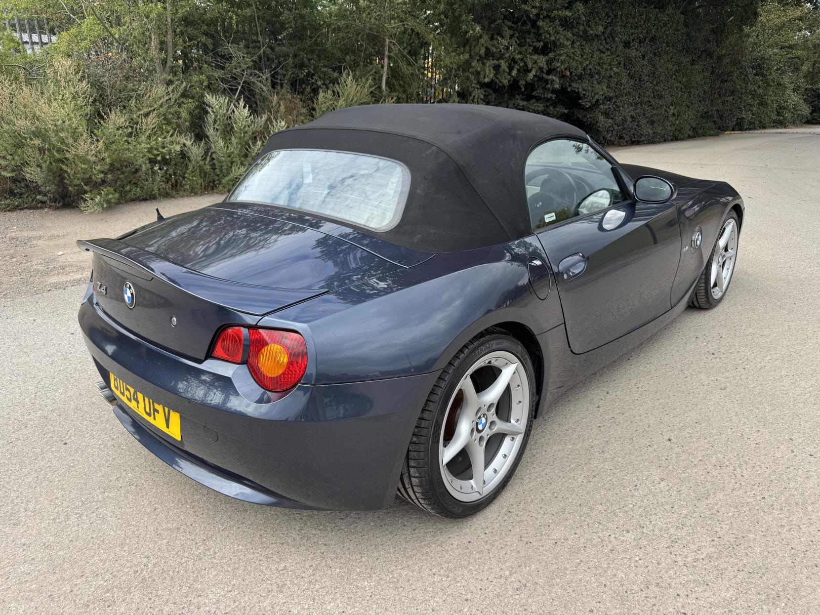 BMW Z4 2.5i SE Convertible 2dr Petrol SMG Euro 3 (192 bhp)