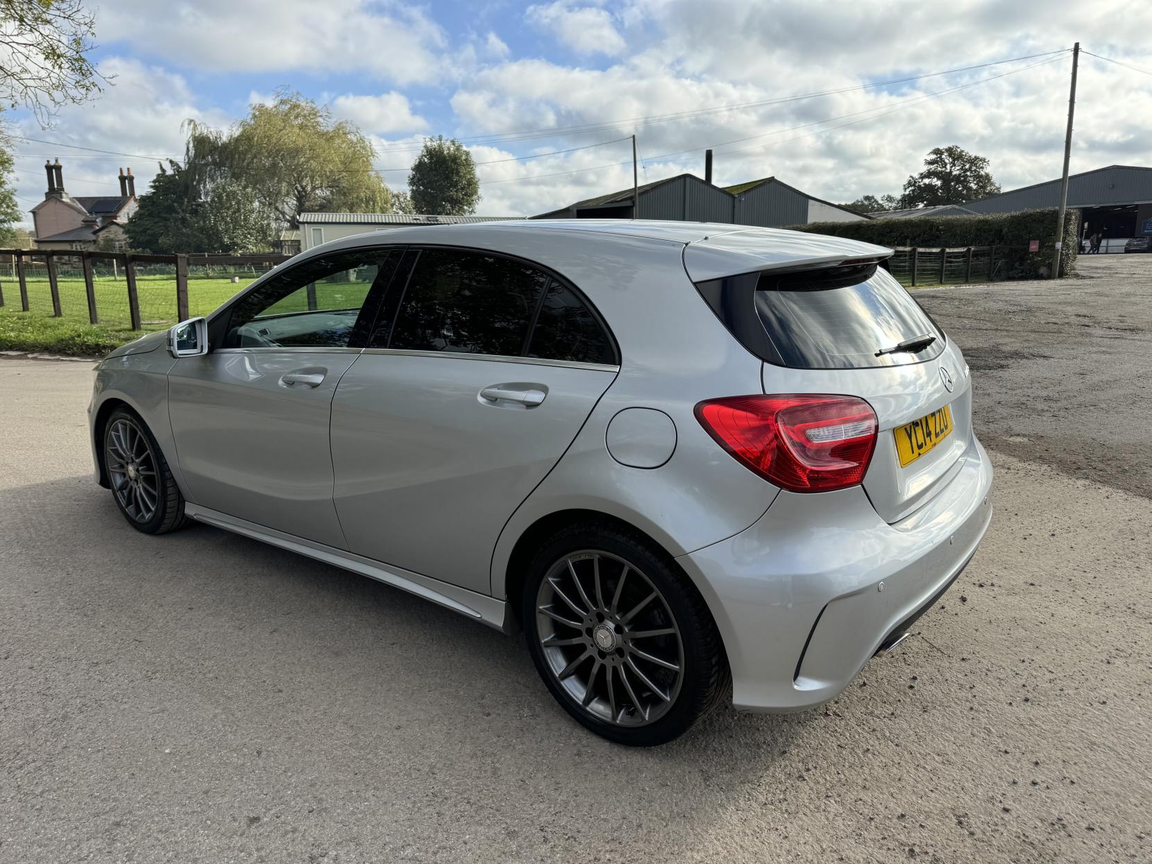 Mercedes-Benz A Class 1.5 A180 CDI AMG Sport Hatchback 5dr Diesel Manual Euro 5 (s/s) (109 ps)