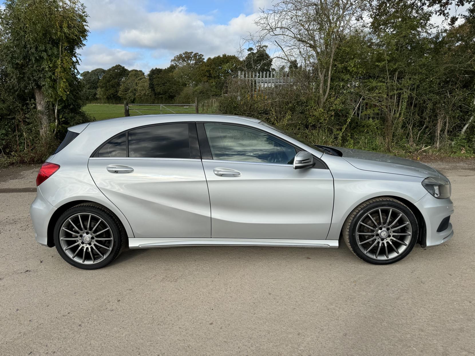 Mercedes-Benz A Class 1.5 A180 CDI AMG Sport Hatchback 5dr Diesel Manual Euro 5 (s/s) (109 ps)