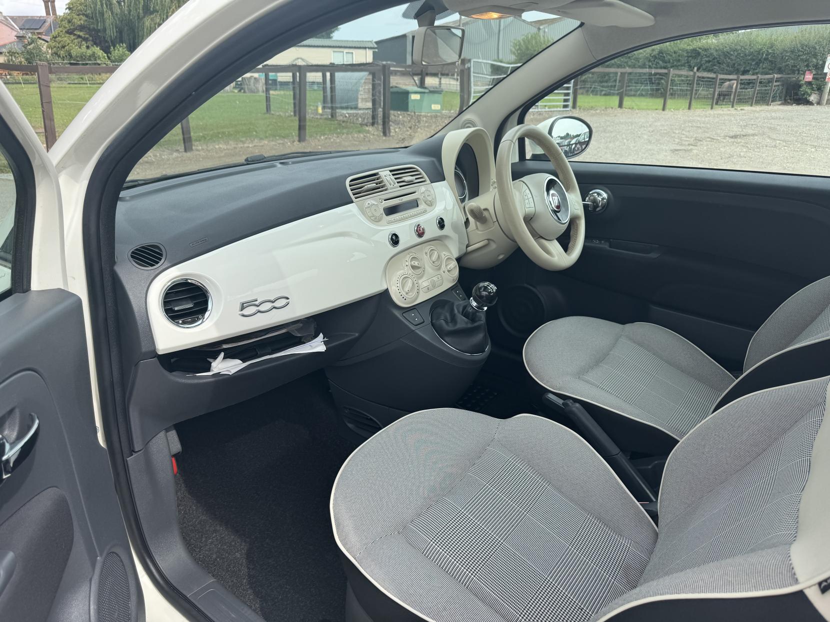 Fiat 500 1.2 Lounge Hatchback 3dr Petrol Manual Euro 6 (s/s) (69 bhp)