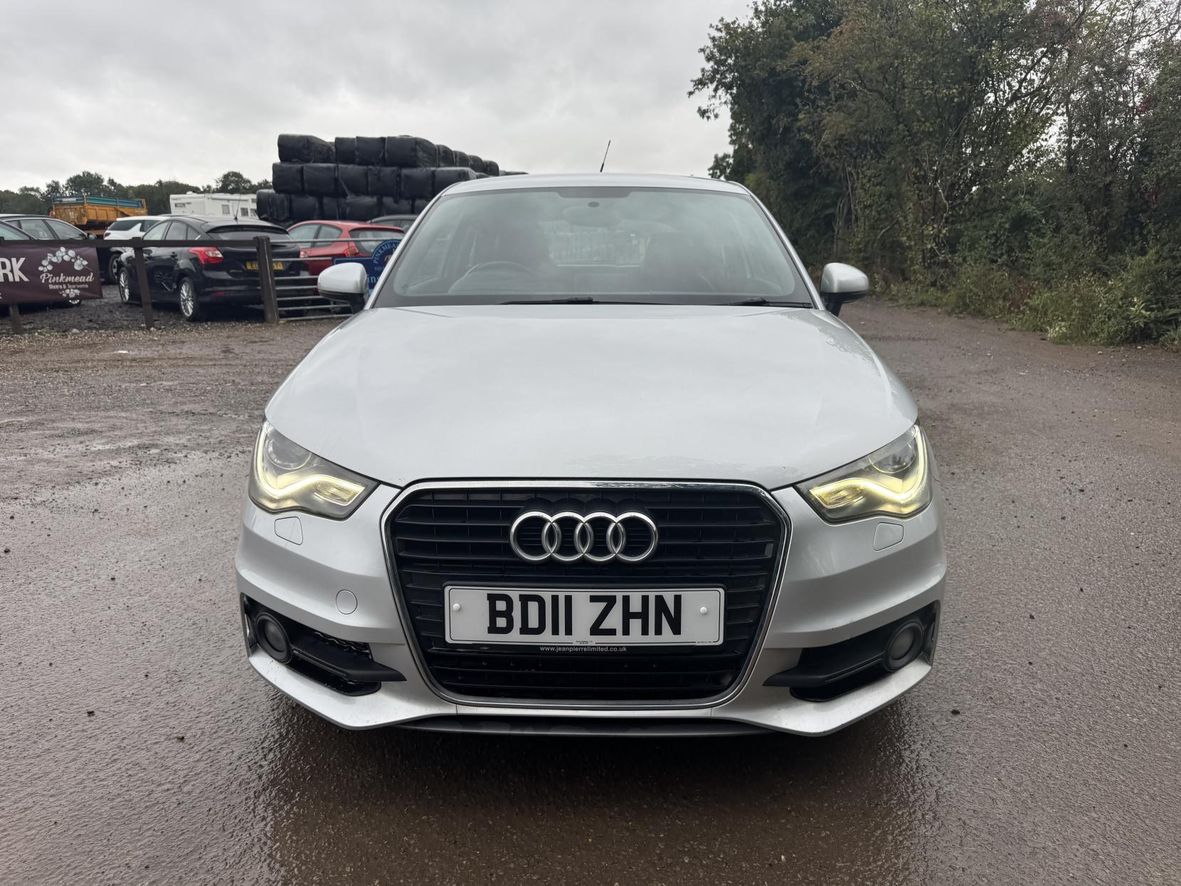 Audi A1 1.6 TDI S line Hatchback 3dr Diesel Manual Euro 5 (s/s) (105 ps)