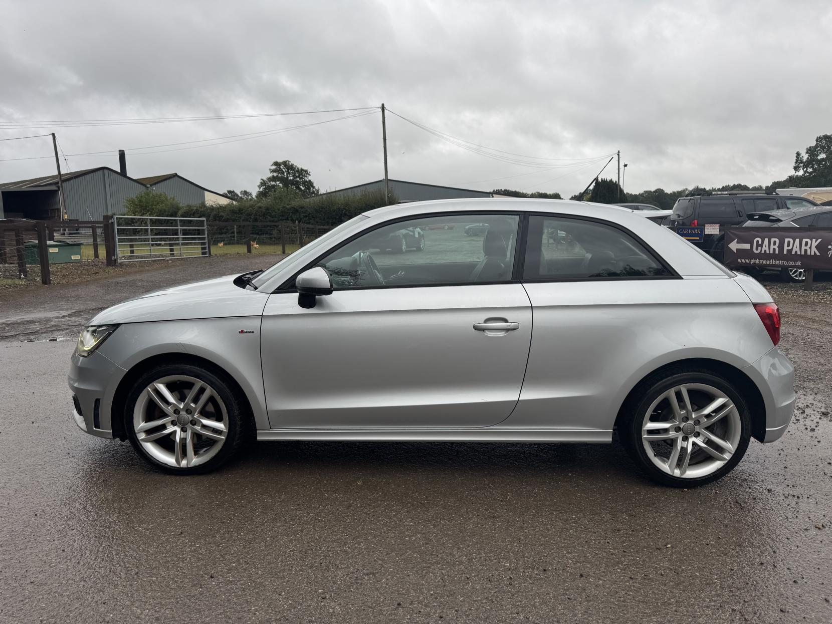 Audi A1 1.6 TDI S line Hatchback 3dr Diesel Manual Euro 5 (s/s) (105 ps)
