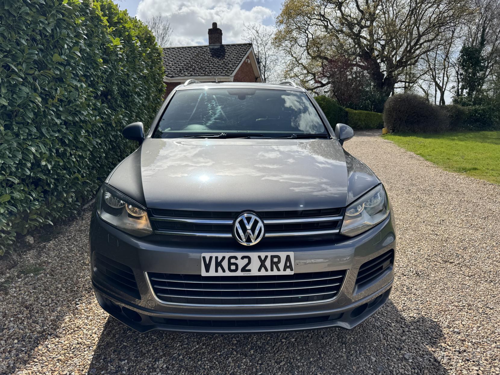 Volkswagen Touareg 3.0 TDI V6 BlueMotion Tech Altitude SUV 5dr Diesel Tiptronic 4WD Euro 5 (s/s) (245 ps)