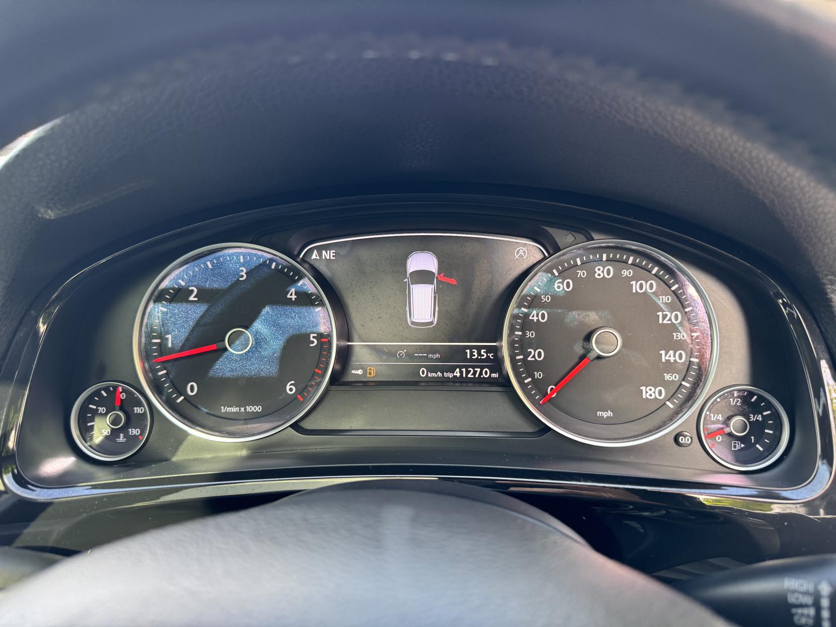 Volkswagen Touareg 3.0 TDI V6 BlueMotion Tech Altitude SUV 5dr Diesel Tiptronic 4WD Euro 5 (s/s) (245 ps)