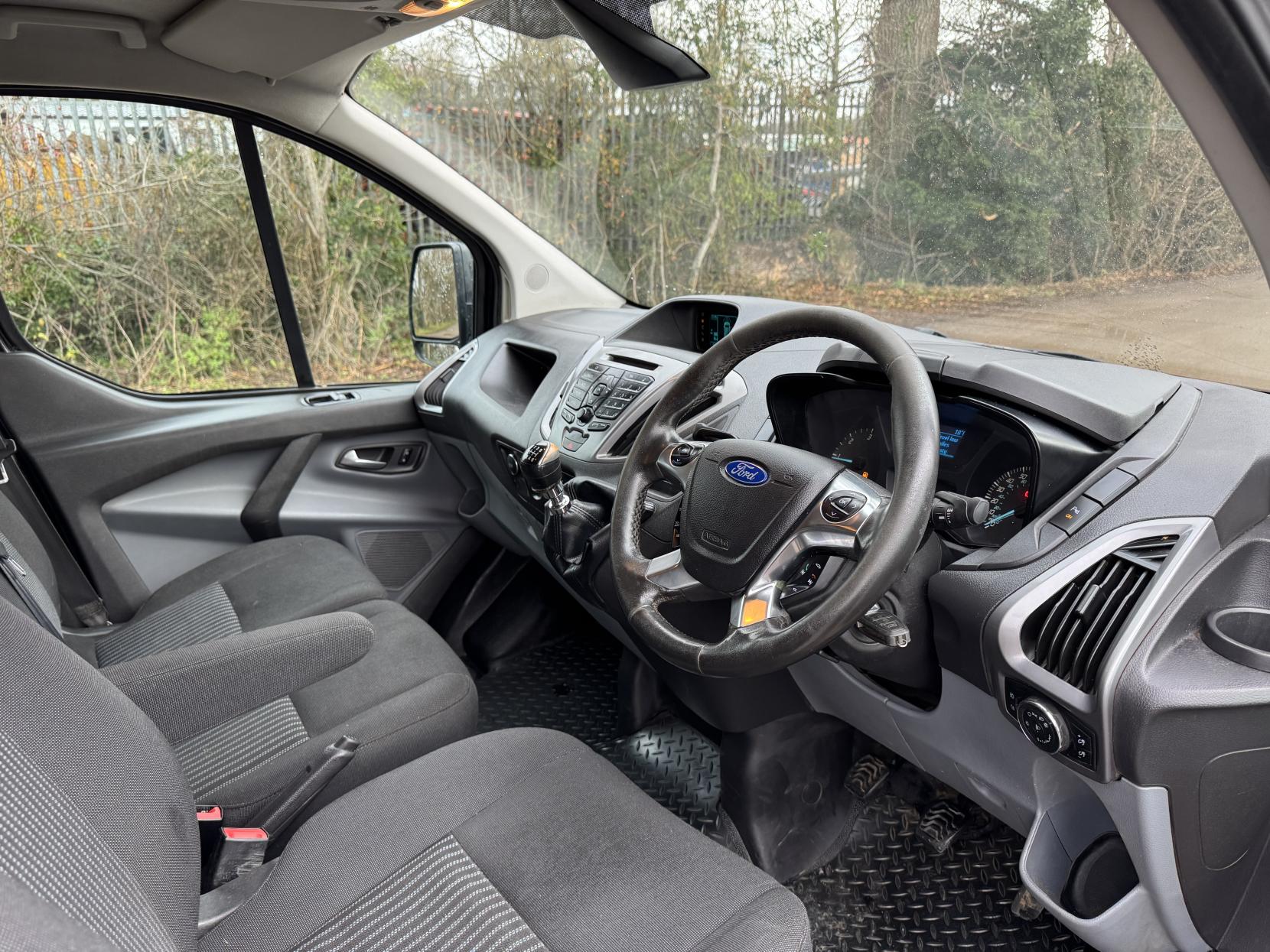 Ford Transit Custom 2.2 TDCi 290 Trend Panel Van 5dr Diesel Manual L1 H1 (186 g/km, 123 bhp)